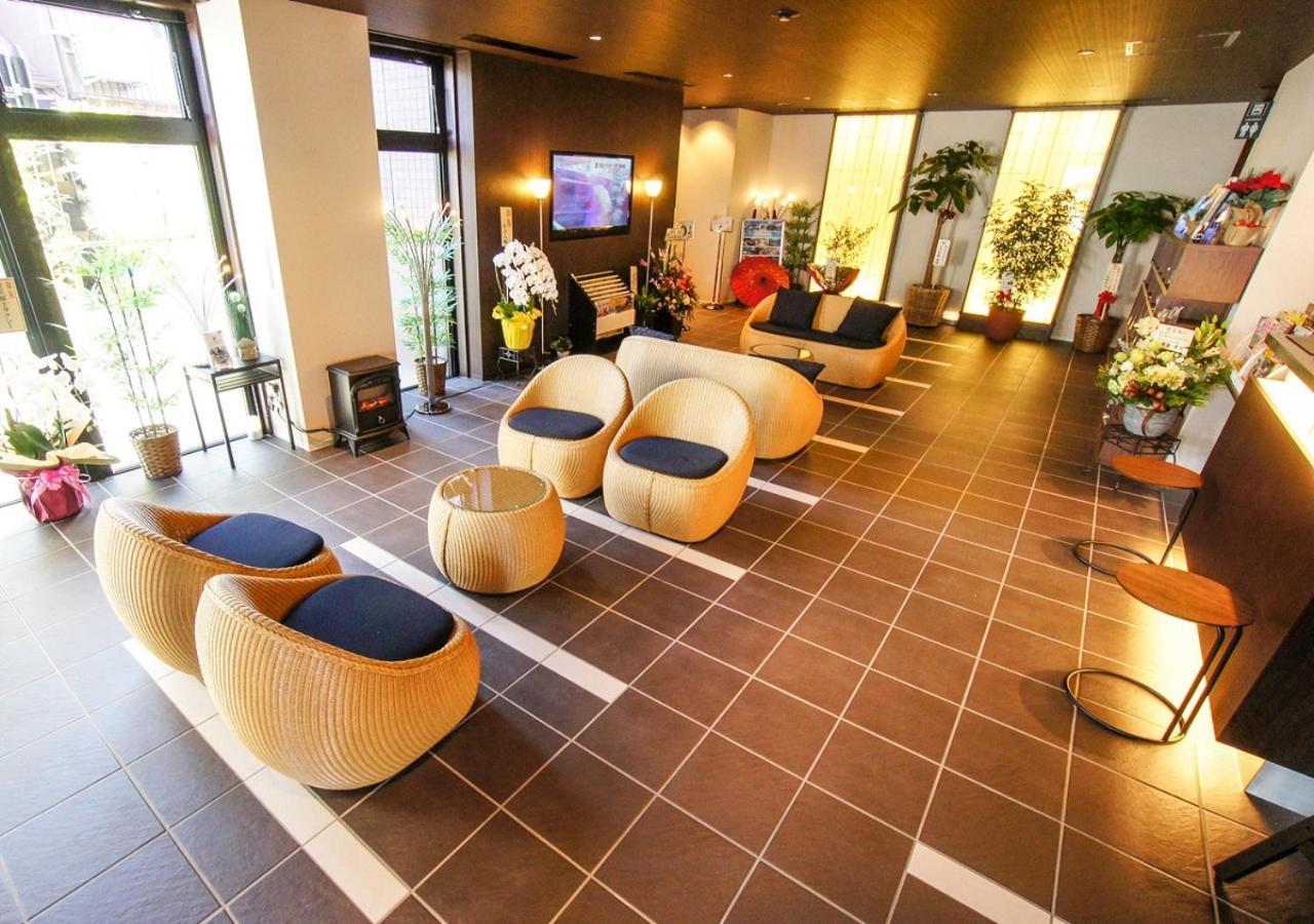 ホテルリブマックス 金沢駅前 金沢市 エクステリア 写真